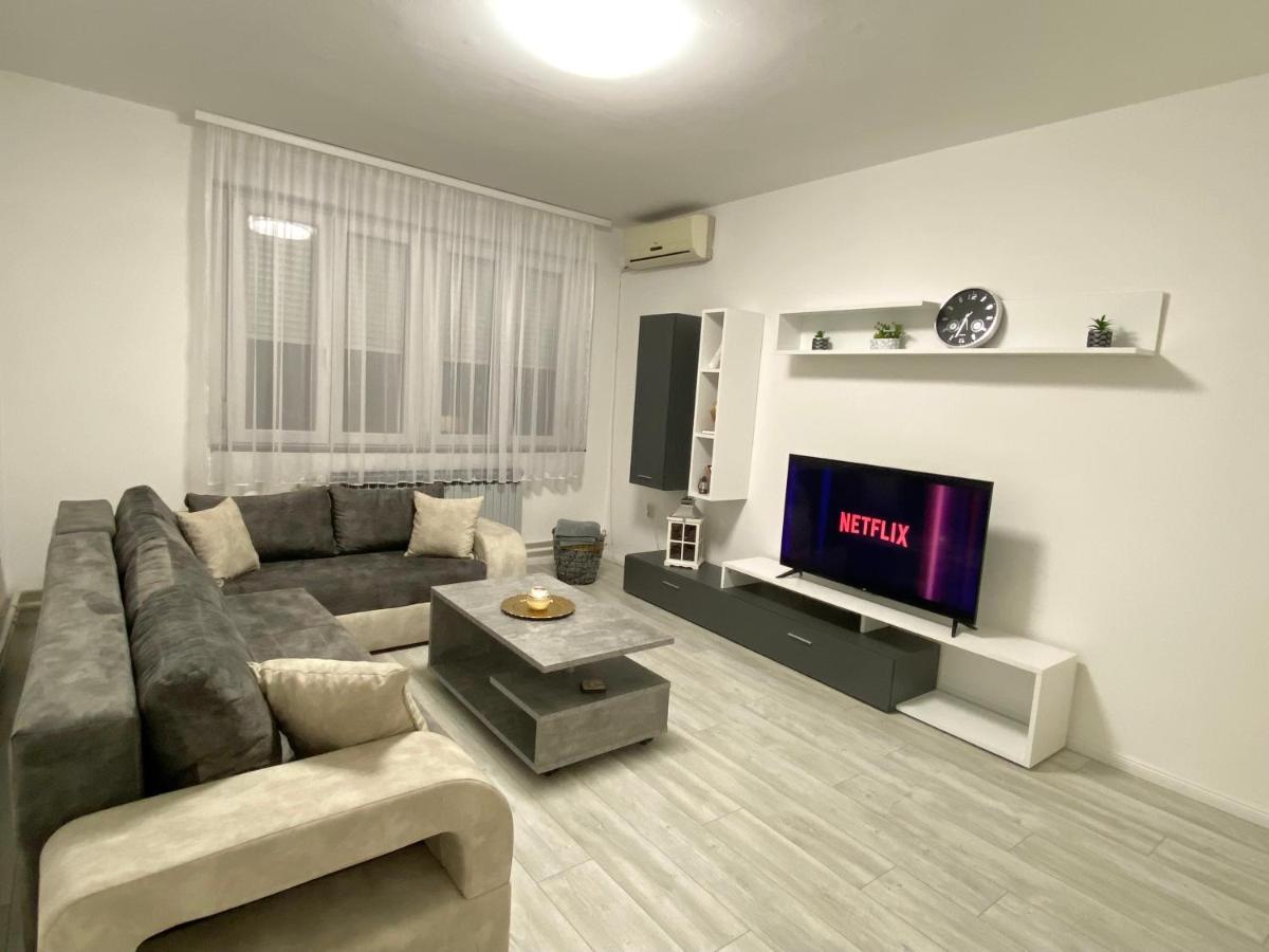 Grand Royal Διαμέρισμα Βελιγράδι Εξωτερικό φωτογραφία